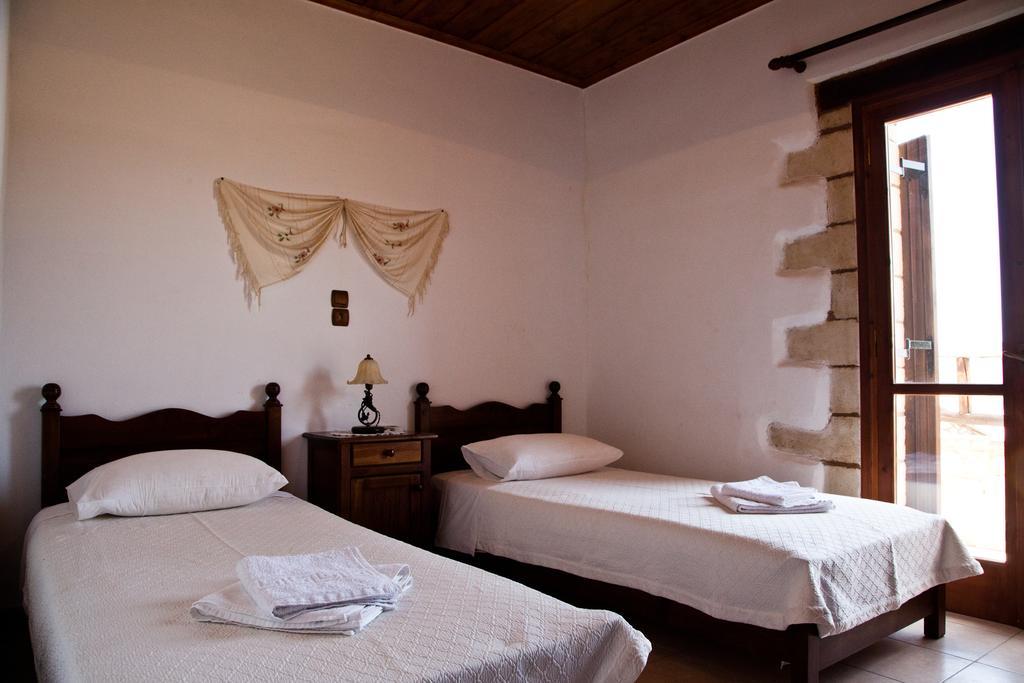 Tsivaras Villas Rom bilde