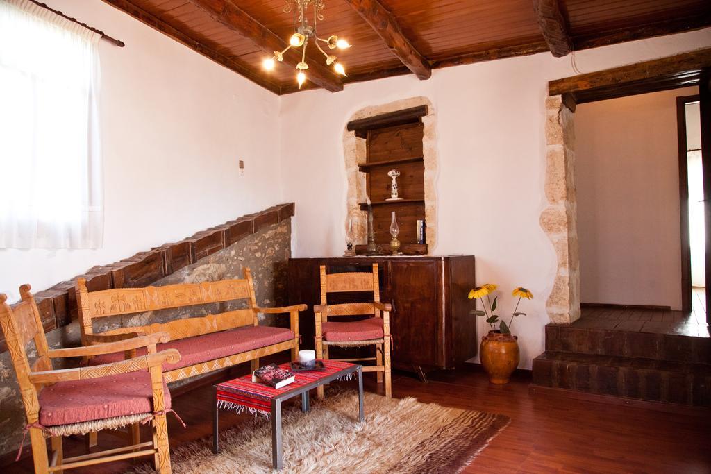 Tsivaras Villas Rom bilde